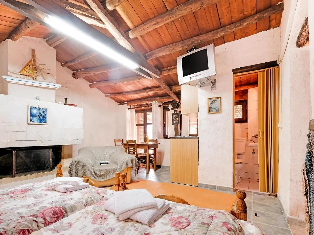 Quaint Holiday Home In Askos Navagio Beach Volimes